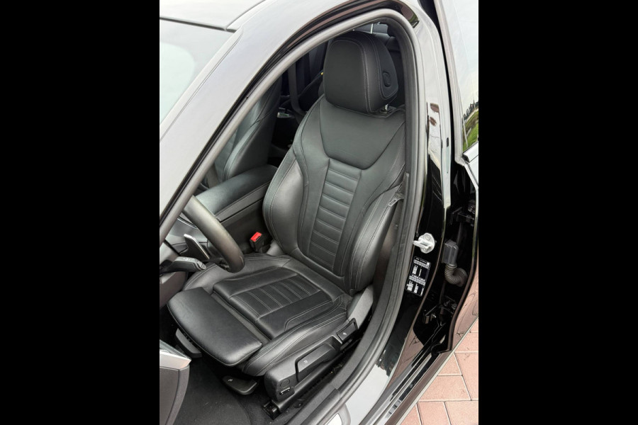 BMW 3-serie 320i High Executive / M Sport / Leder / 20inch M-Performance / 256PK Mosselman