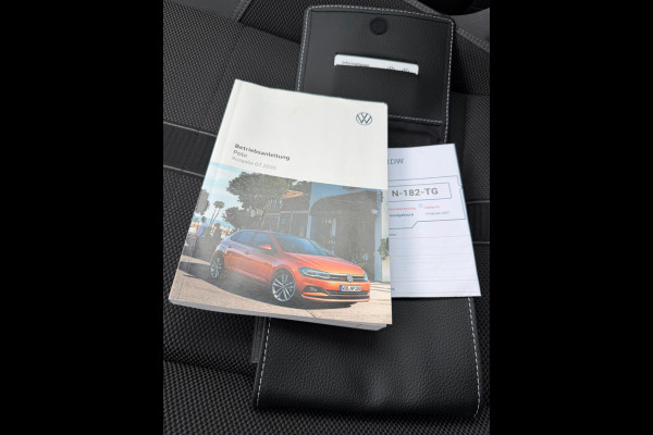 Volkswagen Polo 1.0 TSI AUTOMAAT Highline Business, digitaal cockpit, climaat controle, navigatie, 16 inch, extra getint glas