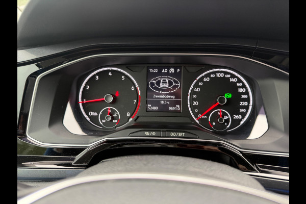 Volkswagen Polo 1.0 TSI AUTOMAAT Highline Business, digitaal cockpit, climaat controle, navigatie, 16 inch, extra getint glas