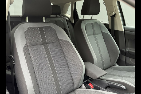 Volkswagen Polo 1.0 TSI AUTOMAAT Highline Business, digitaal cockpit, climaat controle, navigatie, 16 inch, extra getint glas