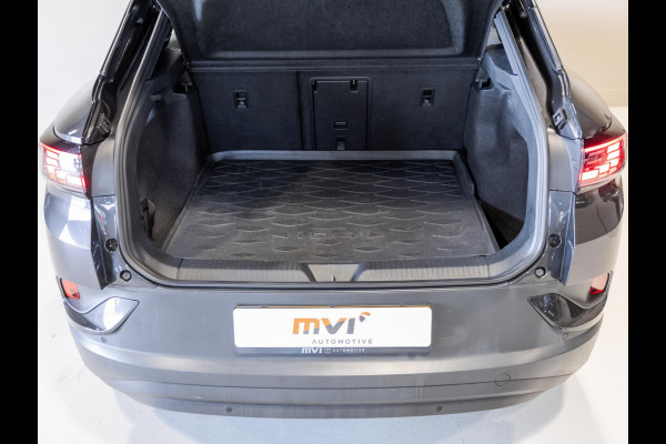 Volkswagen ID.4 Max 77 kWh SOH 91% / 204pk / Panorama dak / Trekhaak / Kuipstoelen / Elektrische stoelverstelling /
