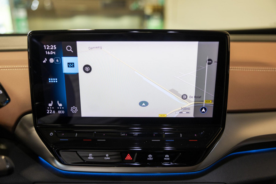 Volkswagen ID.4 Max 77 kWh SOH 91% / 204pk / Panorama dak / Trekhaak / Kuipstoelen / Elektrische stoelverstelling /