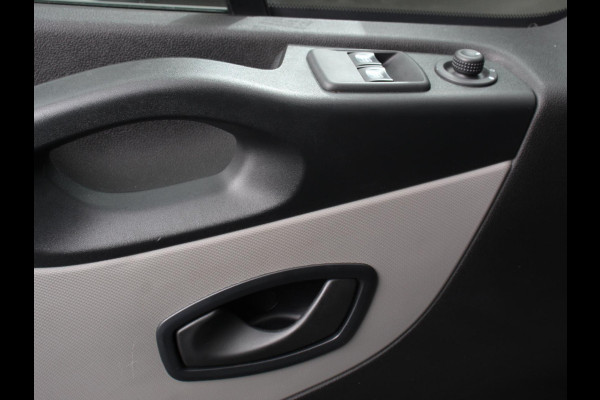 Renault Trafic Passenger 1.6 dCi Zen Energy 9persoons PERSONENBUS Prijs incl. btw/bpm  Airco Trekhaak Radio Elektrische pakket