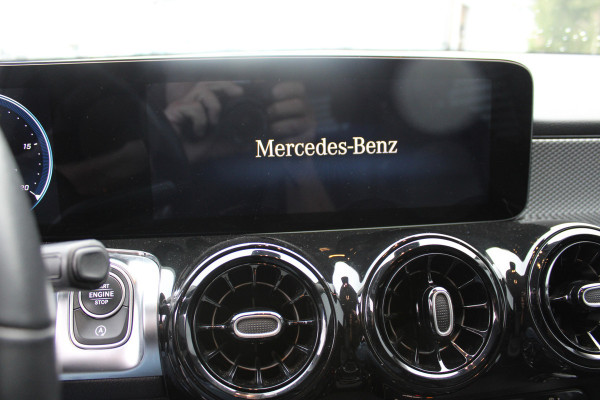 Mercedes-Benz Glb 200 Business Solution