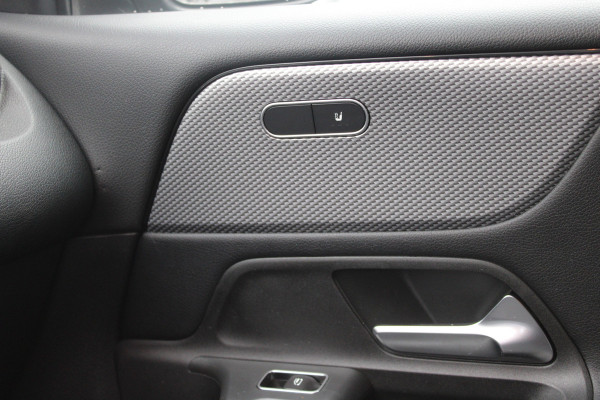 Mercedes-Benz Glb 200 Business Solution
