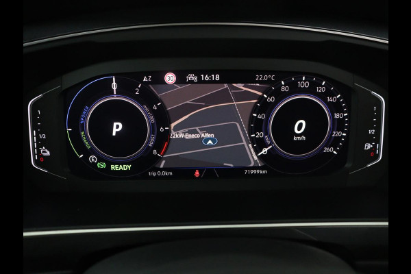 Volkswagen Tiguan 1.4 TSi PHEV R-Line Life Edition | SOH 91,0% | Panoramadak | Memory | Leder | Stuur/stoel verwarming | Adaptive cruise | Sfeerverlichting | 360 camera | Park assist | Carplay | Elektrische achterklep