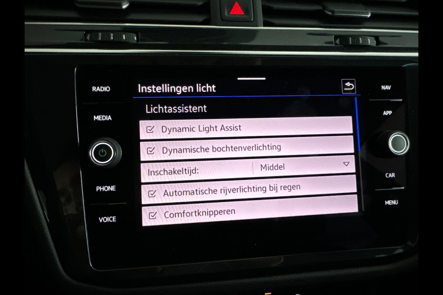 Volkswagen Tiguan 1.5 TSI R-Line Business IQ Lights|ACC|Sfeer|Lane Assist