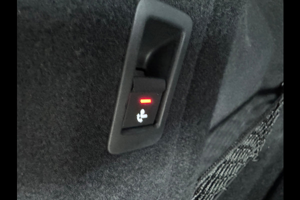 Audi A4 AVANT 40 TFSI quattro S edition Pano|Memory|Trekhaak|Keyless