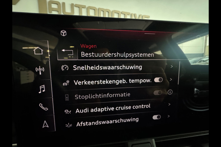 Audi A4 AVANT 40 TFSI quattro S edition Pano|Memory|Trekhaak|Keyless
