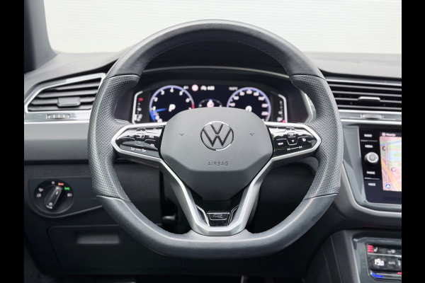 Volkswagen Tiguan 1.5 TSI R-Line Pano/Sfeer/Keyless/Blindspot