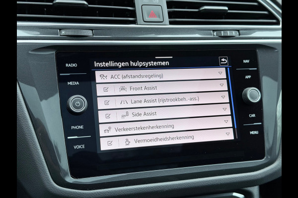 Volkswagen Tiguan 1.5 TSI R-Line Pano/Sfeer/Keyless/Blindspot