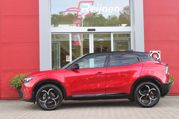Alfa Romeo junior 1.2 145PK AUTOMAAT Hybrid IBRIDA TI | PACK TECH LITE: (LED MATRIX KOPLAMPEN, DODEHOEK DETECTIE, ELEKTRISCH BEDIENBARE ACHTERKLEP, KEYLESS ENTRY, ACHTERUITRIJ CAMERA, PARKEERSENSOREN VOOR ACHTER EN ZIJKANT, DRAADLOZE TELEFOONLADER, LANE ASSIST, ADAPTIVE CRUISE CONTROL) | PACK TI: (ELEKTRISCH BEDIENBARE BESTUUDERSSTOEL, VERKEERSBORDEN WEERGAVE, GETINTE ACHTERRUITEN, SFEER VERLICHTING, GLANZEND ZWARTE BODYKIT, 10,25" TOUCHSCREEN, LEDEREN STUURWIEL, VERSTELBARE KOFFERVLOER OP 3 NIVEAUS) | 18" LICHTMETALEN VELGEN "FORI" | BRERA RED MET ZWART DAK | DRAADLOZE APPLE CARPLAY/AN