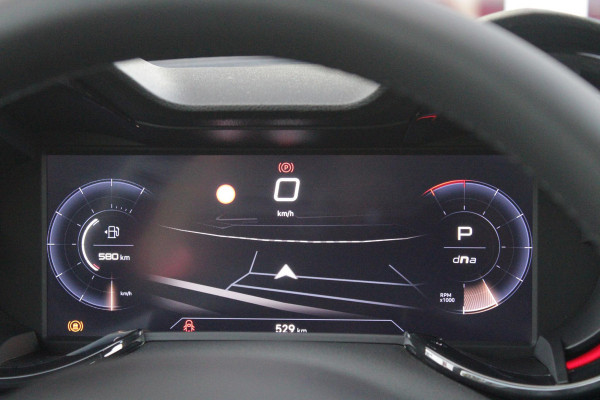 Alfa Romeo junior 1.2 145PK AUTOMAAT Hybrid IBRIDA TI | PACK TECH LITE: (LED MATRIX KOPLAMPEN, DODEHOEK DETECTIE, ELEKTRISCH BEDIENBARE ACHTERKLEP, KEYLESS ENTRY, ACHTERUITRIJ CAMERA, PARKEERSENSOREN VOOR ACHTER EN ZIJKANT, DRAADLOZE TELEFOONLADER, LANE ASSIST, ADAPTIVE CRUISE CONTROL) | PACK TI: (ELEKTRISCH BEDIENBARE BESTUUDERSSTOEL, VERKEERSBORDEN WEERGAVE, GETINTE ACHTERRUITEN, SFEER VERLICHTING, GLANZEND ZWARTE BODYKIT, 10,25" TOUCHSCREEN, LEDEREN STUURWIEL, VERSTELBARE KOFFERVLOER OP 3 NIVEAUS) | 18" LICHTMETALEN VELGEN "FORI" | BRERA RED MET ZWART DAK | DRAADLOZE APPLE CARPLAY/AN