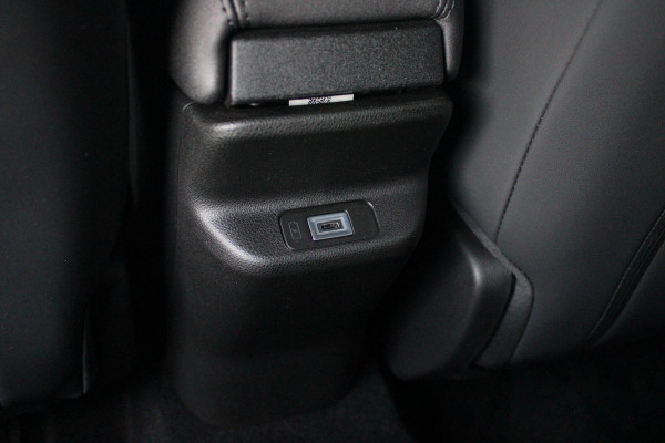 Alfa Romeo junior 1.2 145PK AUTOMAAT Hybrid IBRIDA TI | PACK TECH LITE: (LED MATRIX KOPLAMPEN, DODEHOEK DETECTIE, ELEKTRISCH BEDIENBARE ACHTERKLEP, KEYLESS ENTRY, ACHTERUITRIJ CAMERA, PARKEERSENSOREN VOOR ACHTER EN ZIJKANT, DRAADLOZE TELEFOONLADER, LANE ASSIST, ADAPTIVE CRUISE CONTROL) | PACK TI: (ELEKTRISCH BEDIENBARE BESTUUDERSSTOEL, VERKEERSBORDEN WEERGAVE, GETINTE ACHTERRUITEN, SFEER VERLICHTING, GLANZEND ZWARTE BODYKIT, 10,25" TOUCHSCREEN, LEDEREN STUURWIEL, VERSTELBARE KOFFERVLOER OP 3 NIVEAUS) | 18" LICHTMETALEN VELGEN "FORI" | BRERA RED MET ZWART DAK | DRAADLOZE APPLE CARPLAY/AN