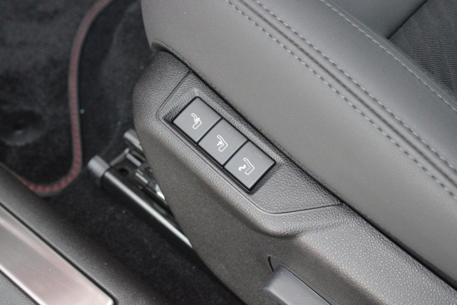 Alfa Romeo junior 1.2 145PK AUTOMAAT Hybrid IBRIDA TI | PACK TECH LITE: (LED MATRIX KOPLAMPEN, DODEHOEK DETECTIE, ELEKTRISCH BEDIENBARE ACHTERKLEP, KEYLESS ENTRY, ACHTERUITRIJ CAMERA, PARKEERSENSOREN VOOR ACHTER EN ZIJKANT, DRAADLOZE TELEFOONLADER, LANE ASSIST, ADAPTIVE CRUISE CONTROL) | PACK TI: (ELEKTRISCH BEDIENBARE BESTUUDERSSTOEL, VERKEERSBORDEN WEERGAVE, GETINTE ACHTERRUITEN, SFEER VERLICHTING, GLANZEND ZWARTE BODYKIT, 10,25" TOUCHSCREEN, LEDEREN STUURWIEL, VERSTELBARE KOFFERVLOER OP 3 NIVEAUS) | 18" LICHTMETALEN VELGEN "FORI" | BRERA RED MET ZWART DAK | DRAADLOZE APPLE CARPLAY/AN
