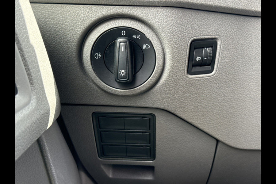 Volkswagen Crafter 2.0 TDI 140PK L3H3 Camera Airco Carplay Parkeersensoren Euro 6