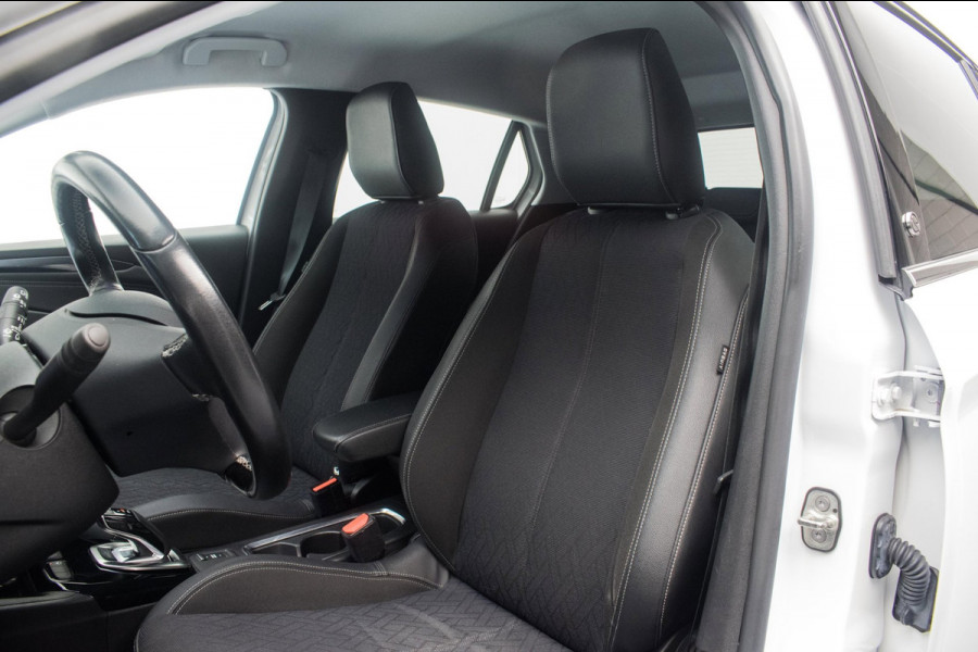 Opel CORSA-E Elegance Sport 50 kWh NL-auto [ Camera Digital Dashboard LED Keyless Carplay Dodehoek-Detectie Parkeersensoren ]