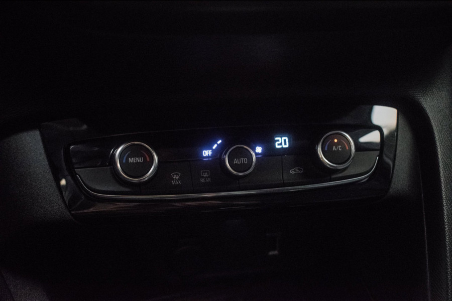 Opel CORSA-E Elegance Sport 50 kWh NL-auto [ Camera Digital Dashboard LED Keyless Carplay Dodehoek-Detectie Parkeersensoren ]