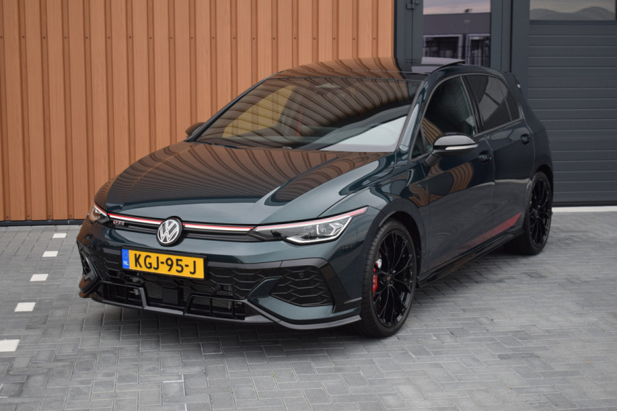 Volkswagen Golf 2.0 TSI GTI Clubsport Edition 50 325pk | Panoramadak