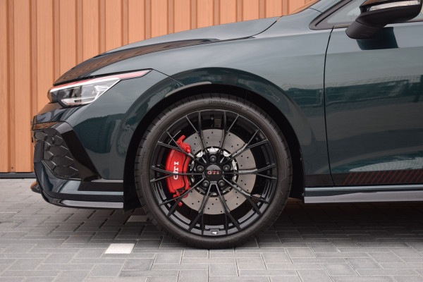 Volkswagen Golf 2.0 TSI GTI Clubsport Edition 50 325pk | Panoramadak