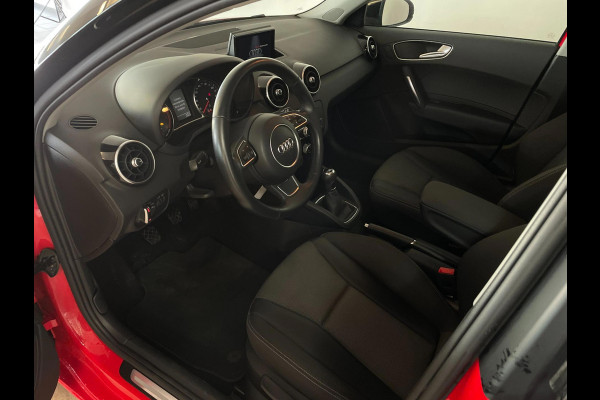 Audi A1 SPORTBACK 1.0 TFSI Advance Sport S-Line AIRCO NAVI BLUETOOTH STOELVERW PDC VELGEN ZWART DAK ZEER NETTE AUTO