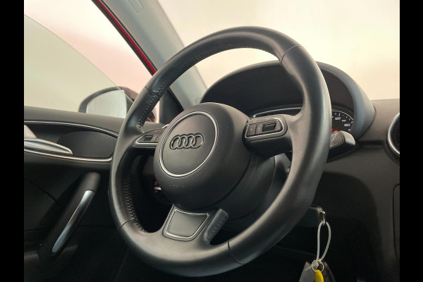 Audi A1 SPORTBACK 1.0 TFSI Advance Sport S-Line AIRCO NAVI BLUETOOTH STOELVERW PDC VELGEN ZWART DAK ZEER NETTE AUTO
