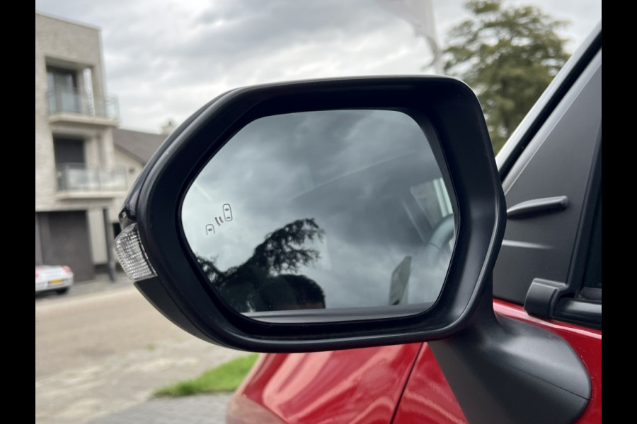 Toyota Yaris Cross 1.5 Hybrid Launch Edition | Trekhaak, JBL, Panoramadak, Elektrische achterklep, Leer, Head Up Display, 18 inch, Alle opties!