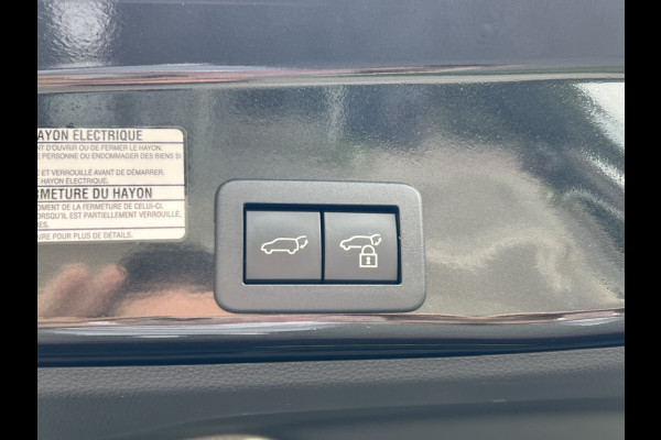 Toyota Yaris Cross 1.5 Hybrid Launch Edition | Trekhaak, JBL, Panoramadak, Elektrische achterklep, Leer, Head Up Display, 18 inch, Alle opties!