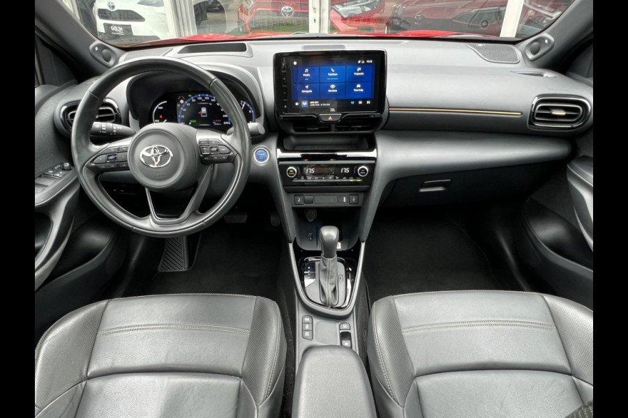 Toyota Yaris Cross 1.5 Hybrid Launch Edition | Trekhaak, JBL, Panoramadak, Elektrische achterklep, Leer, Head Up Display, 18 inch, Alle opties!