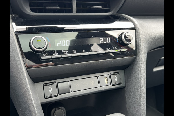 Toyota Yaris Cross 1.5 Hybrid Launch Edition | Trekhaak, JBL, Panoramadak, Elektrische achterklep, Leer, Head Up Display, 18 inch, Alle opties!