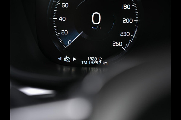 Volvo XC60 2.0 D4 AWD Inscription Panoramadak | Camera | Memory Seat | Stoelverwarming | Trekhaak |