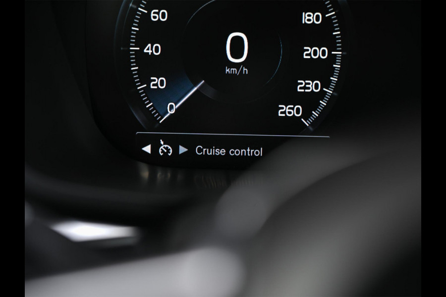 Volvo XC60 2.0 D4 AWD Inscription Panoramadak | Camera | Memory Seat | Stoelverwarming | Trekhaak |
