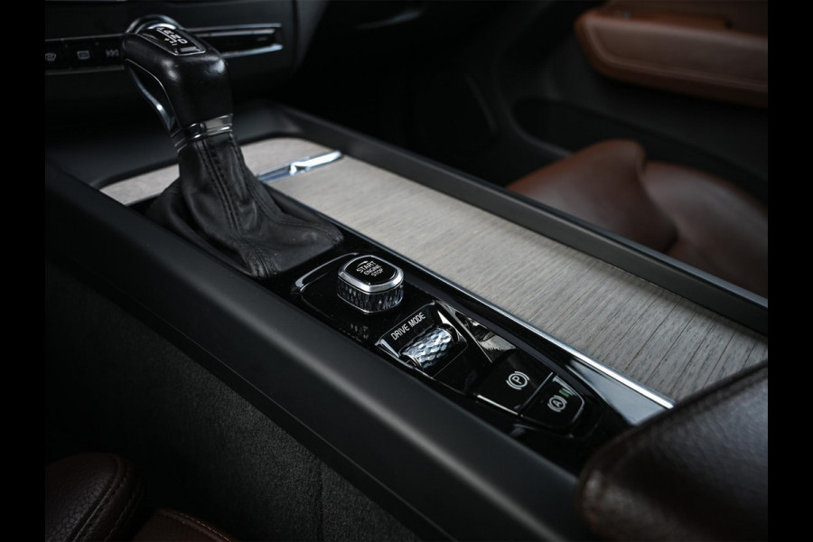 Volvo XC60 2.0 D4 AWD Inscription Panoramadak | Camera | Memory Seat | Stoelverwarming | Trekhaak |