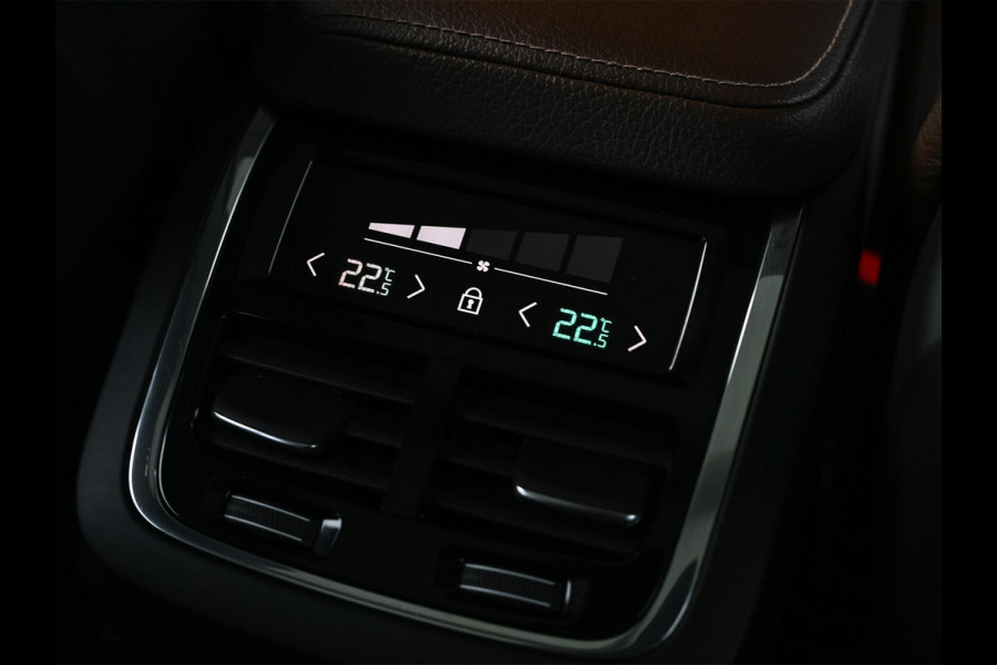 Volvo XC60 2.0 D4 AWD Inscription Panoramadak | Camera | Memory Seat | Stoelverwarming | Trekhaak |