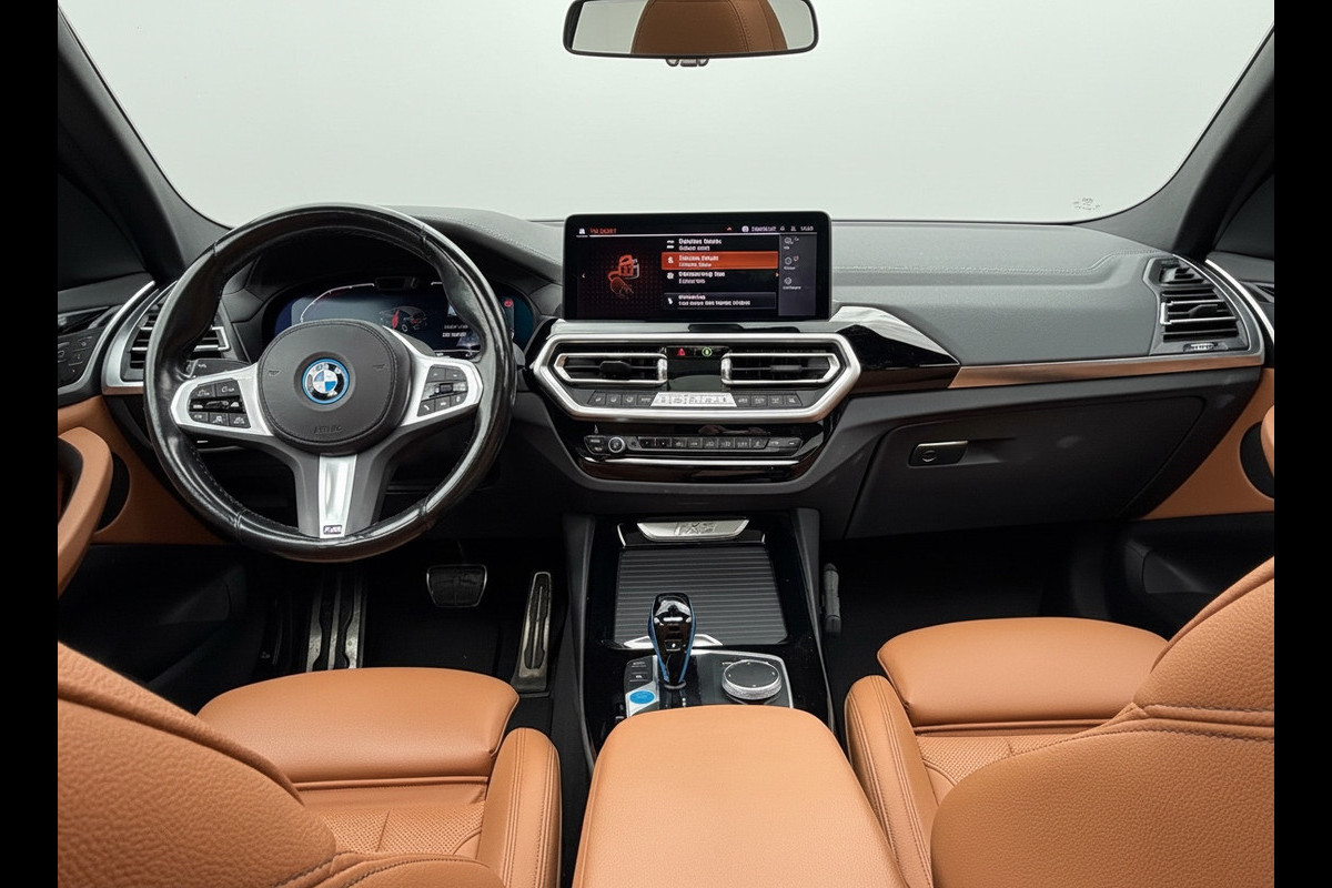 BMW iX3 M SPORT pakket 80 kWh, panoramadak, vol opties, 1 e eigenaar,conjac sport leder, Origineel NL auto met nap