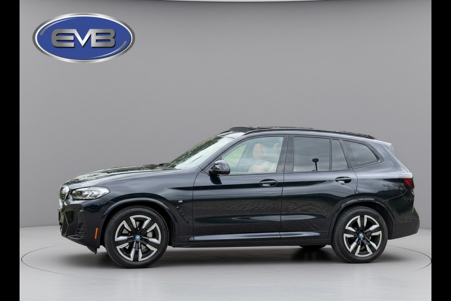 BMW iX3 M SPORT pakket 80 kWh, panoramadak, vol opties, 1 e eigenaar,conjac sport leder, Origineel NL auto met nap