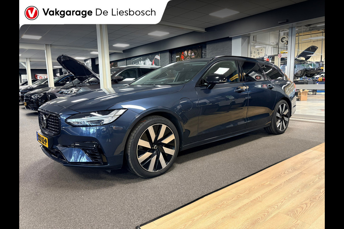 Volvo V90 2.0 T8 Plug-in hybrid AWD Ultimate Dark / Panoramadak / leder / trekhaak / camera / Harman Kardon audio