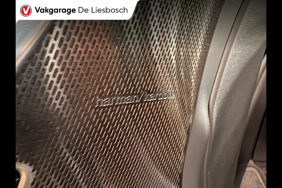 Volvo V90 2.0 T8 Plug-in hybrid AWD Ultimate Dark / Panoramadak / leder / trekhaak / camera / Harman Kardon audio
