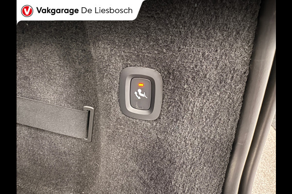 Volvo V90 2.0 T8 Plug-in hybrid AWD Ultimate Dark / Panoramadak / leder / trekhaak / camera / Harman Kardon audio