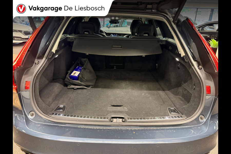 Volvo V90 2.0 T8 Plug-in hybrid AWD Ultimate Dark / Panoramadak / leder / trekhaak / camera / Harman Kardon audio