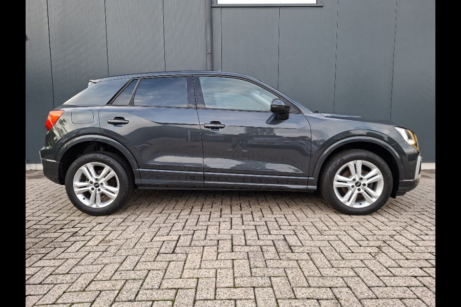 Audi Q2 35 TFSI Advanced * AUTOMAAT* Parkeercamera* Adaptieve Cruise Control * Stoelverwarming * 64.000KM *