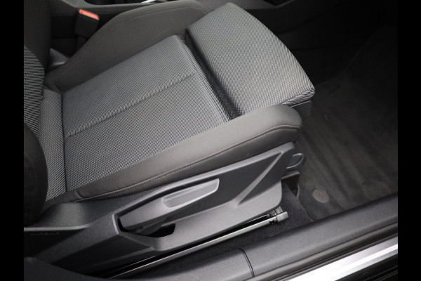 Audi A3 Sportback 35 TFSI 150Pk Business edition | Adapt. Cr. | 18'' | Stoelverwarming | Prijs Rijklaar!!