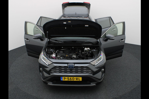 Toyota RAV4 2.5 Hybrid Executive | Bear Lock | Memory Seat | 360 camera | Elk. A-klep | Trekhaak afnb. | BSM | Prijs Rijklaar!!