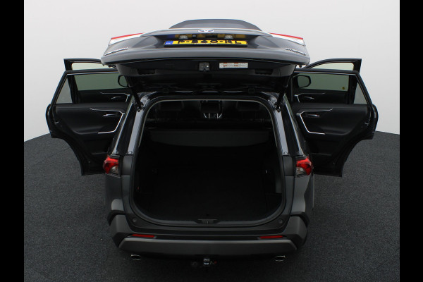 Toyota RAV4 2.5 Hybrid Executive | Bear Lock | Memory Seat | 360 camera | Elk. A-klep | Trekhaak afnb. | BSM | Prijs Rijklaar!!