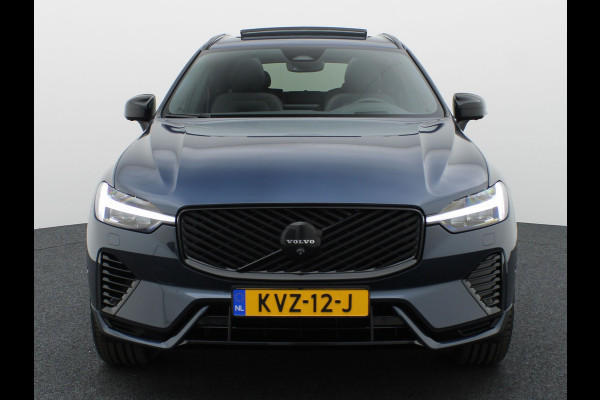 Volvo XC60 2.0 T6 Plug-in hybrid AWD Plus Dark | Trekhaak | Panodak | Dode Hoek | 360 Camera | Harman Kardon | Head Up | Elk. Klep | Prijs Rijklaar!!