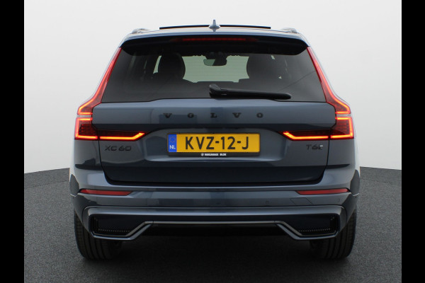 Volvo XC60 2.0 T6 Plug-in hybrid AWD Plus Dark | Trekhaak | Panodak | Dode Hoek | 360 Camera | Harman Kardon | Head Up | Elk. Klep | Prijs Rijklaar!!