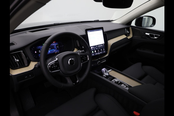 Volvo XC60 2.0 T8 Plug-in hybrid AWD Plus Dark | Trekhaak | Panodak | Dode Hoek | 360 Camera | Harman Kardon | Head Up | Elk. Klep | Prijs Rijklaar!!