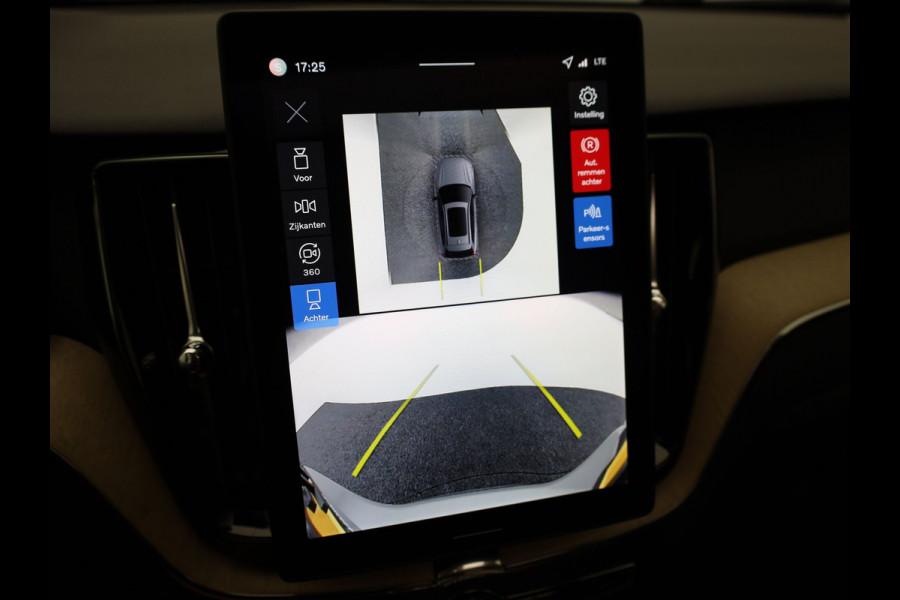 Volvo XC60 2.0 T8 Plug-in hybrid AWD Plus Dark | Trekhaak | Panodak | Dode Hoek | 360 Camera | Harman Kardon | Head Up | Elk. Klep | Prijs Rijklaar!!
