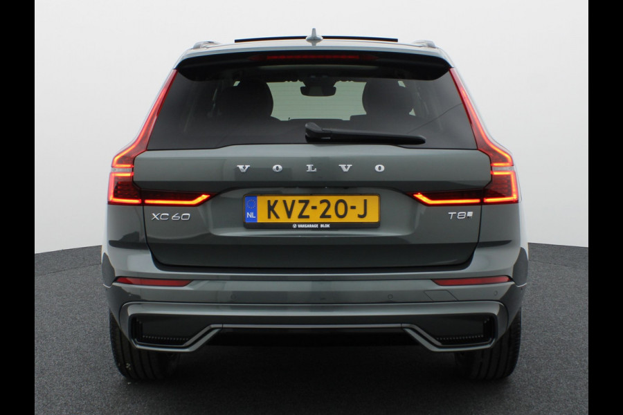 Volvo XC60 2.0 T8 Plug-in hybrid AWD Plus Dark | Trekhaak | Panodak | Dode Hoek | 360 Camera | Harman Kardon | Head Up | Elk. Klep | Prijs Rijklaar!!