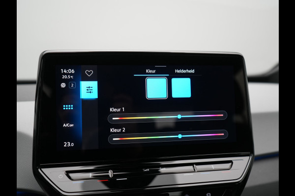Volkswagen ID.3 Pro S 77 kWh 204pk Dealer O.H. | Adaptive Cruise | Camera | Warmtepomp | Keyless | Stuur Verwarmd | Sfeerverlichting | Apple Carplay | DAB | 19"L.M | Park Assist |